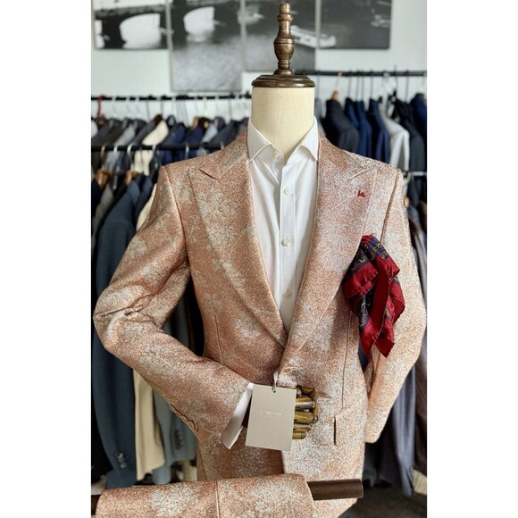 NWT INCREDIBLE One-of-a-Kind Coral Floral Peak Lapel Tom Ford Suit 38R US/48R IT - Picture 2 of 16